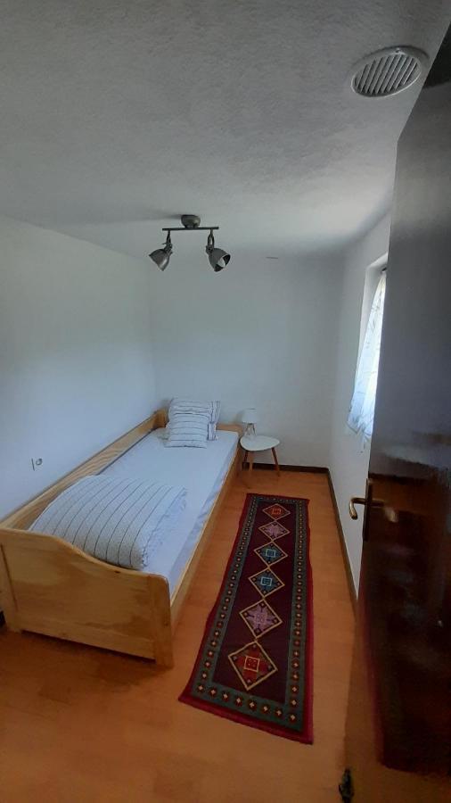 La Prairie Villa Korenica Buitenkant foto